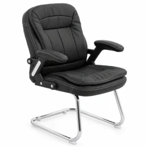 Silla Bremen negra acolchada con apoyabrazos y base tipo trineo.